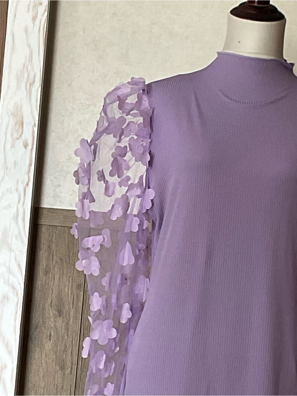 SHEIN Lilac Long-Sleeve Midi Dress with Sheer Floral Puff Sleeves**Fits Like 1X - Picture 11 of 11